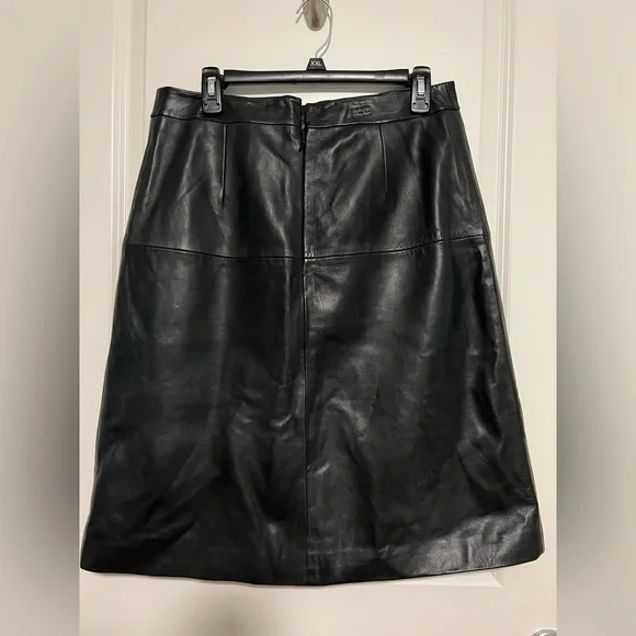 NWT Black leather skirt - Picture 1 of 4